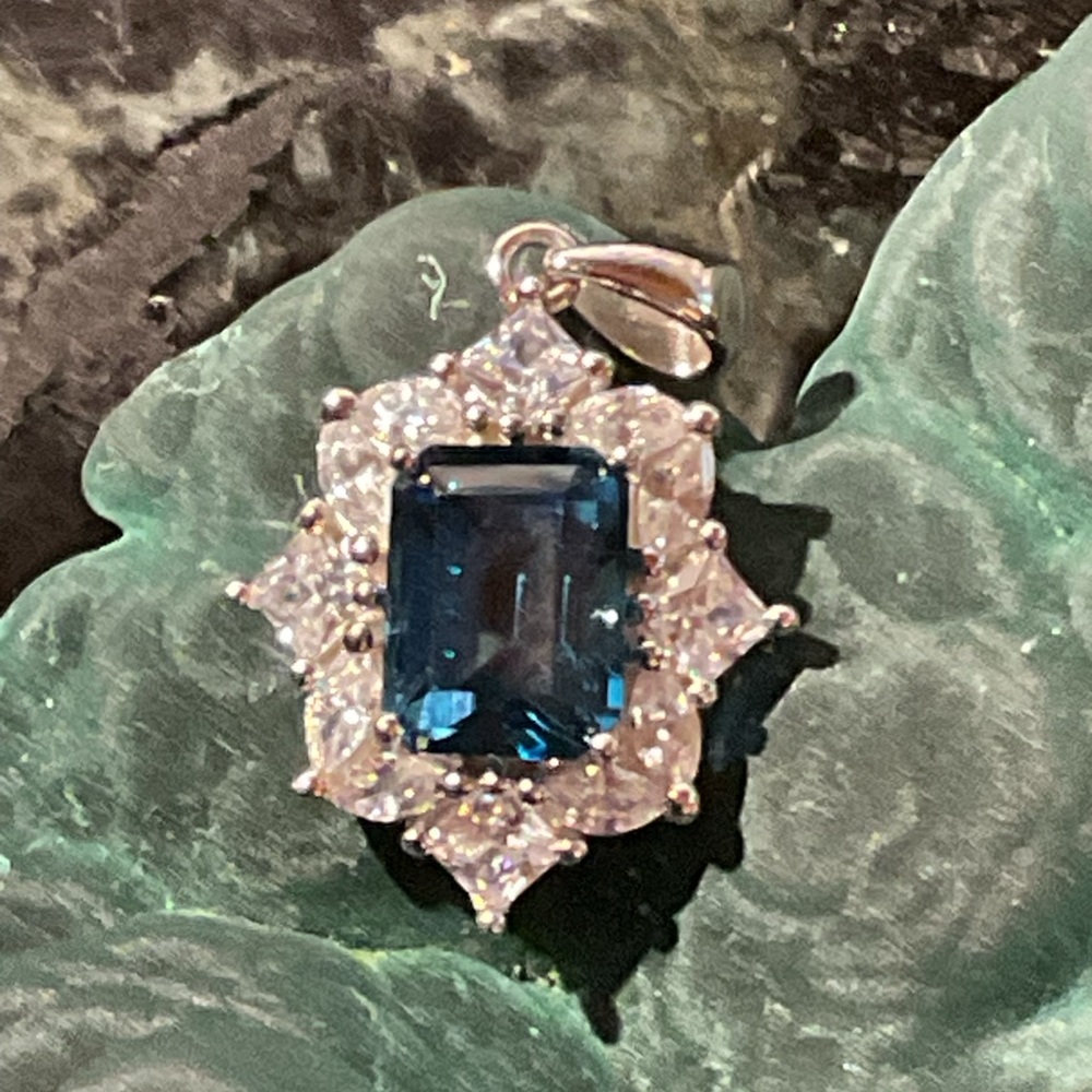 London Blue Topaz .925 Silver Pendant